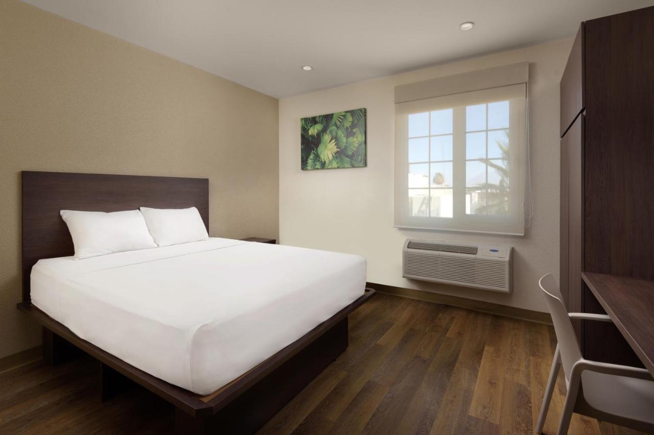 Extended Suites Mexicali Catavina エクステリア 写真