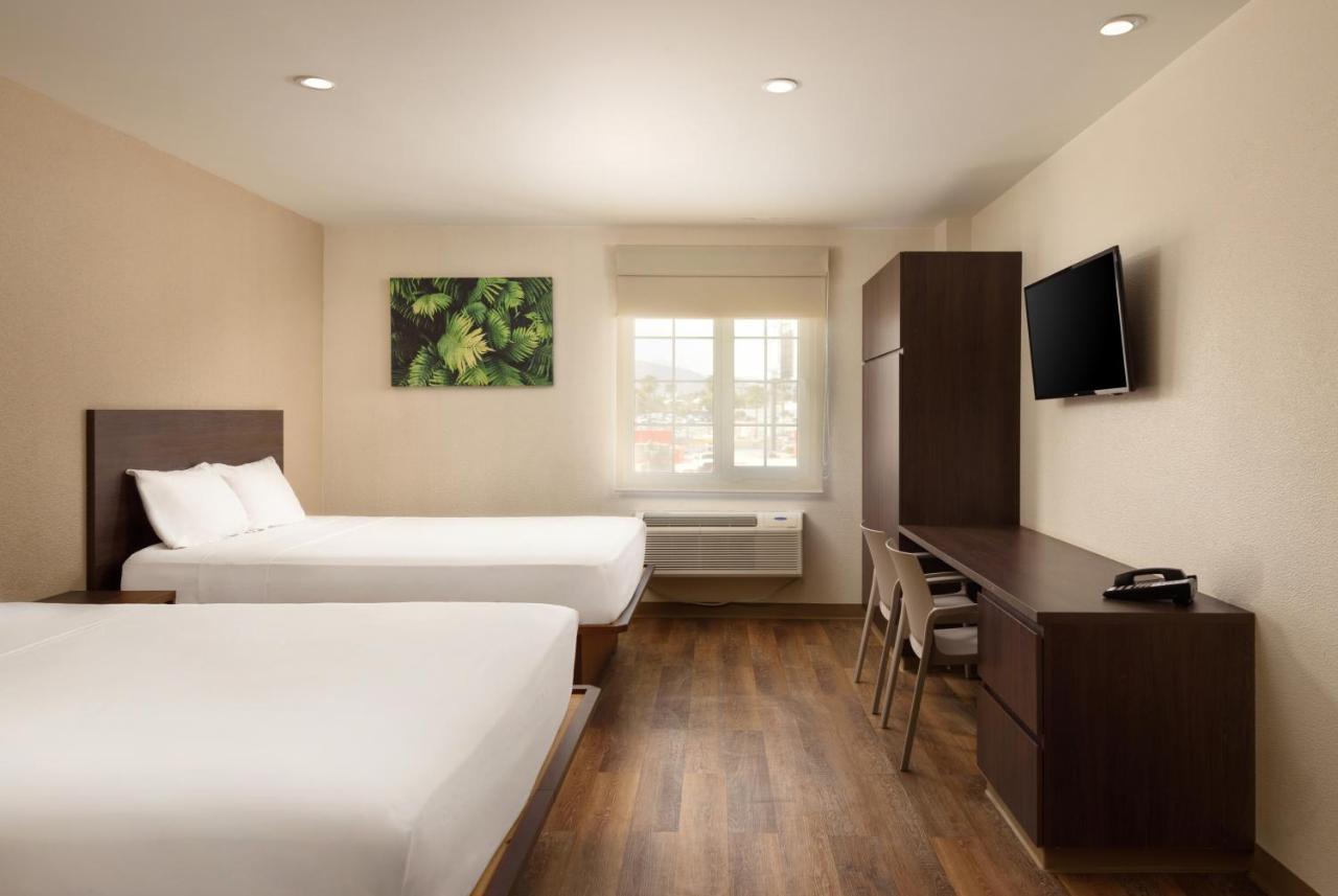 Extended Suites Mexicali Catavina エクステリア 写真